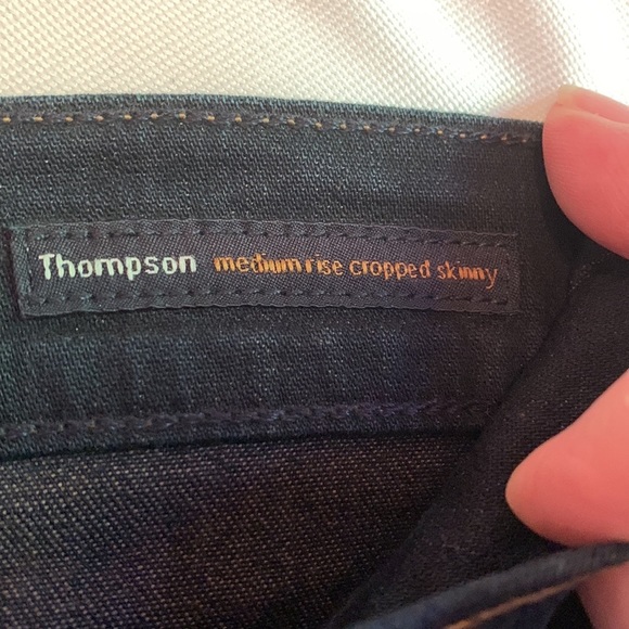 CITIZENS of Humanity Jeans, Thompson Medium Rise, Cropped Skinny, size 2… - Picture 14 of 16